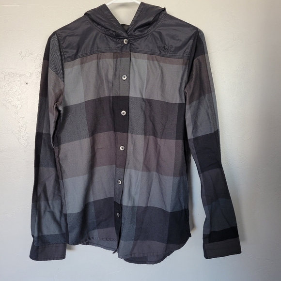 Under Armour Men's Small Black Grey Check Plaid Hooded Button Up Shirt Long Slv - Picture 1 of 8